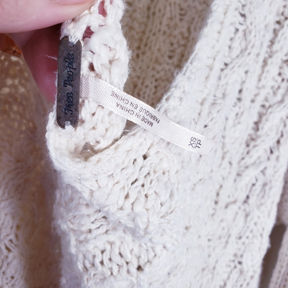 Free People Sweater XS Cable Knit Turtleneck Open Back Ivory Boho Oversized soft - Picture 4 of 5
